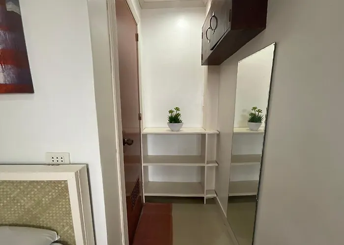 Lisa's Hostel *