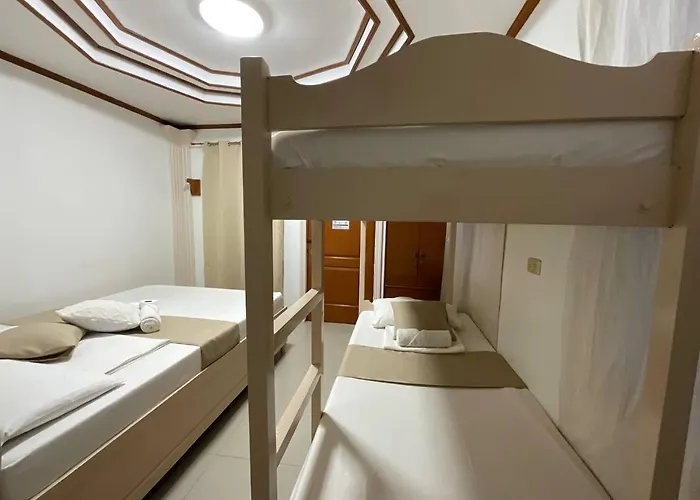 Hostel Lisa's